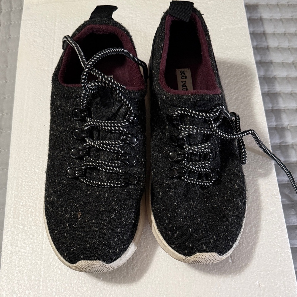 Not Rated Black and White Sneakers size 7